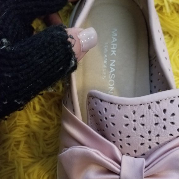 Mark Nason Pink Bow Leather Slip On Shoes - Picture 4 of 6